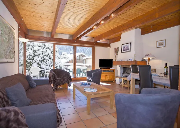 Chantey Mourry 67 - Happy