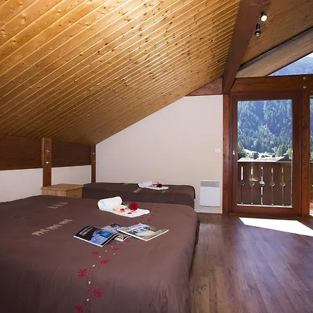 Chantey Mourry 67 - Happy Chalet