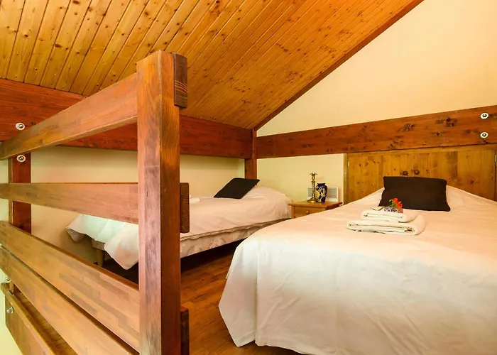 בקתה Chantey Mourry 67 - Happy